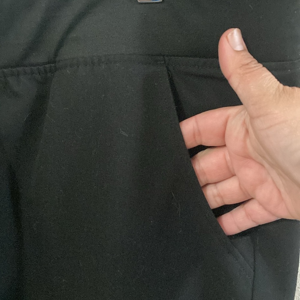 Figs Black Jogger Scrub Pants - Picture 14 of 16